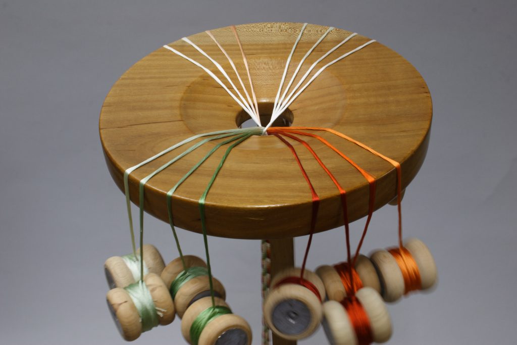 企画展『糸を組む 〜あなたの知らない組紐の世界〜』 | 岡谷蚕糸博物館